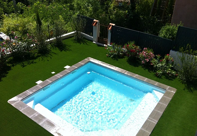 Artificial turf for swimming pools Artificial turf for swimming pools