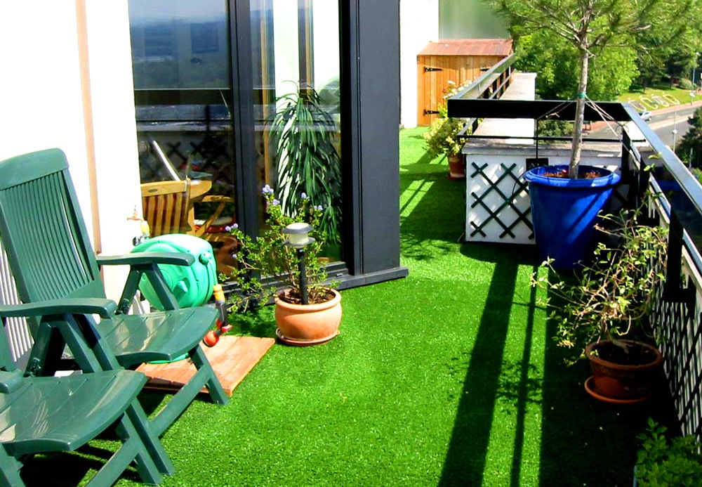Synthetic Grass For Patio, Balcony And Roof Synthetic Grass For Patio, Balcony And Roof